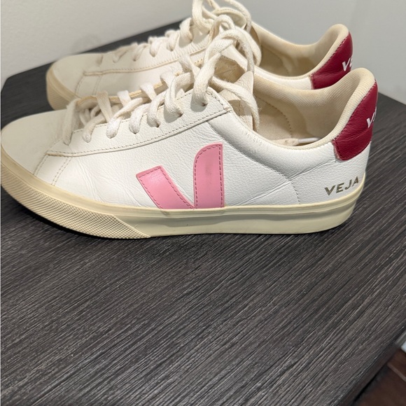 Veja Women's Campo White and Pink Casual Sneakers - Picture 3 of 8